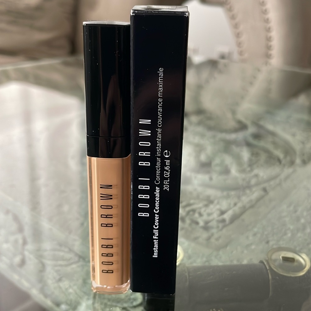 Bobbi Brown Full Cover Concealer in Natural